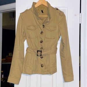 Beige lightweight jacket size 4